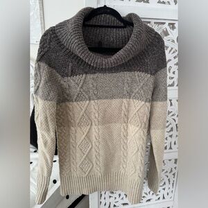 BCBG MaxAzria Cable Gradient Sweater XS – Ombre Knit Pullover